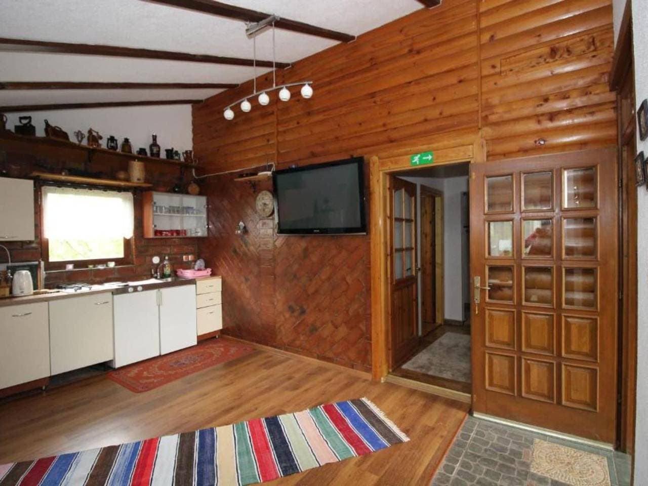 Foto 2 von 35: Four bedroom house with river view