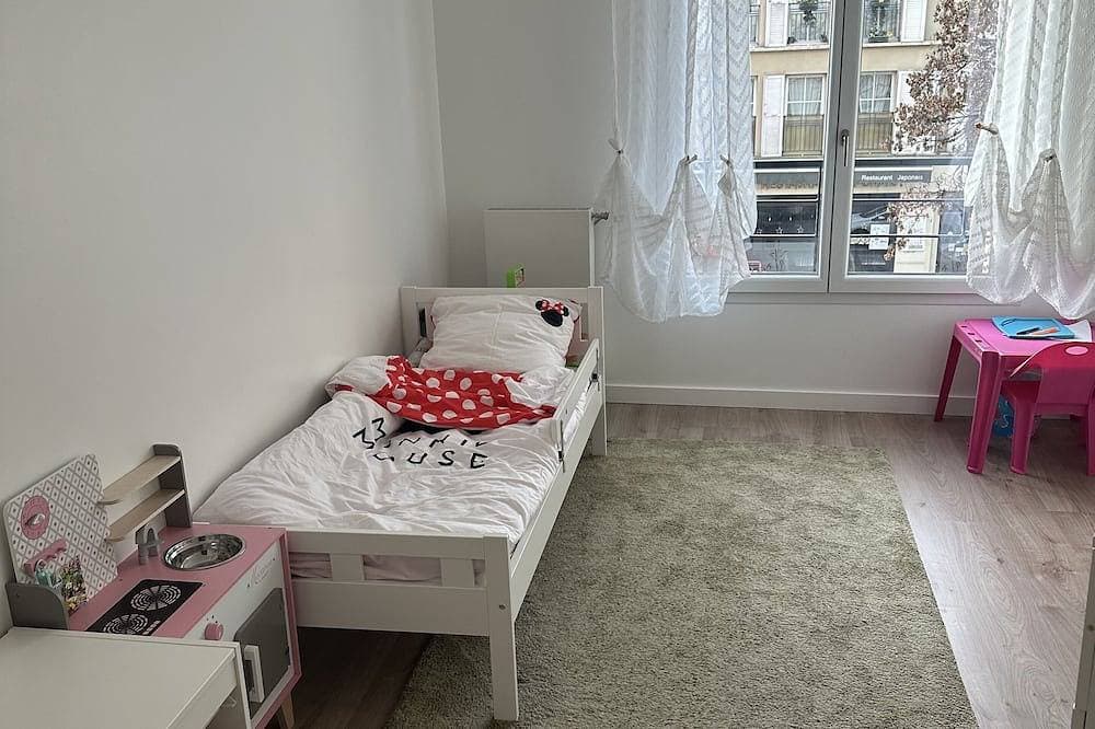 Foto 5 von 12: Appartement Idéal Pour les Familles, Proche de Paris et des Futurs Jo !