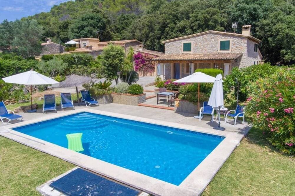 Cal Cristo, Villa with private pool in a quiet area 1