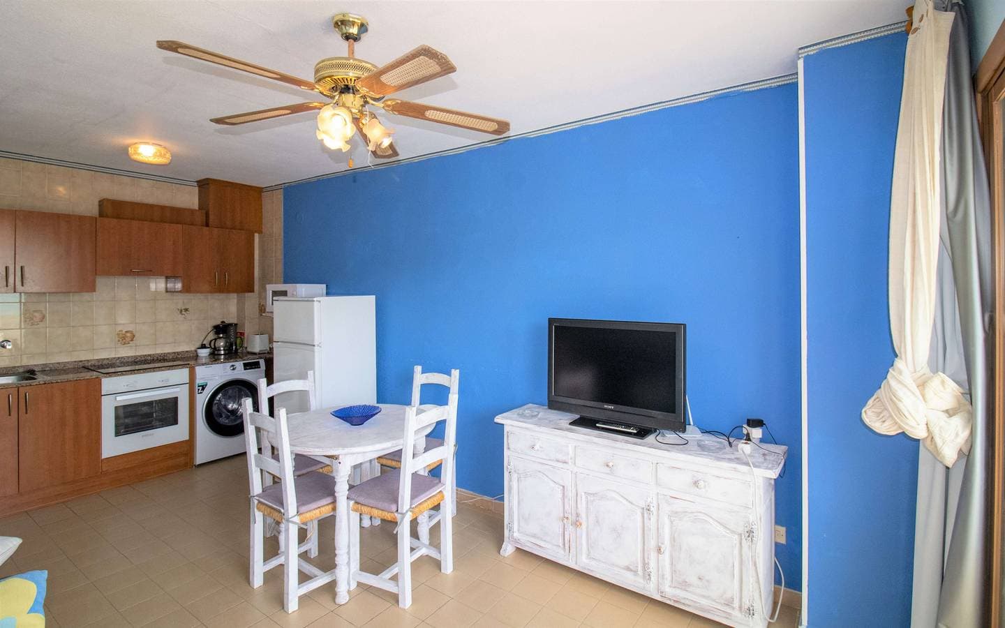 Foto 10 von 18: Apartamento frente al mar con terraza Playa Romana