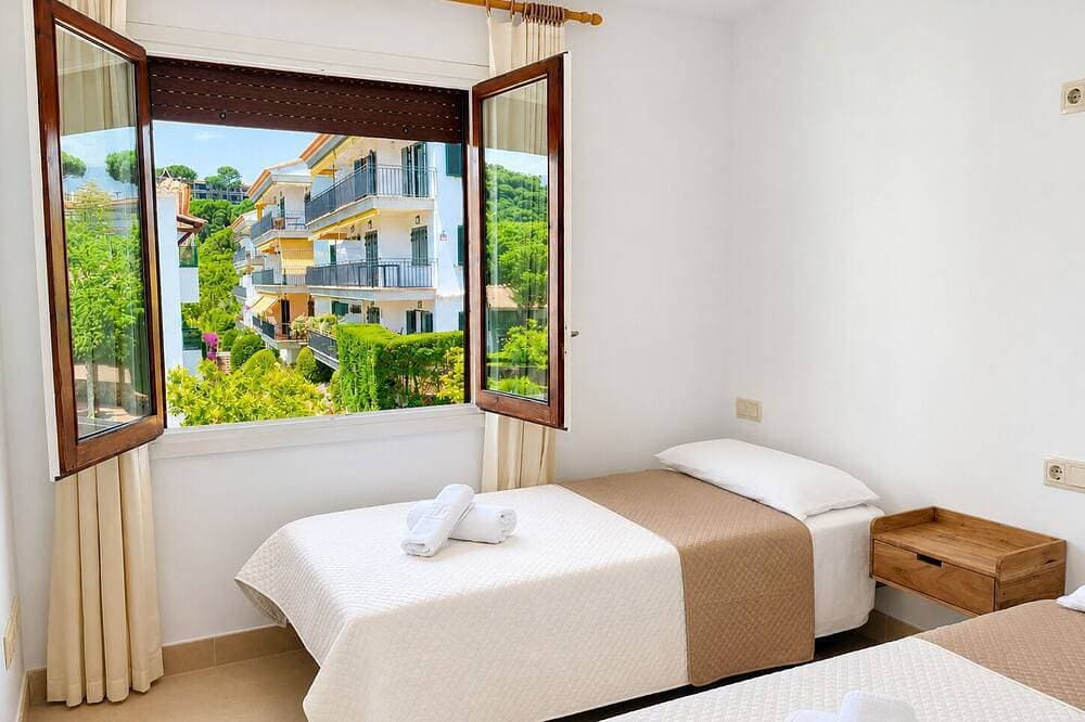 Foto 3 von 17: Apartment with terrace, swimming pool and private parking on the Costa Brava