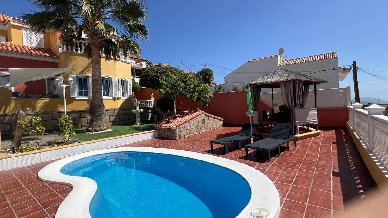 Foto 4 von 40: Apartment with Sea View