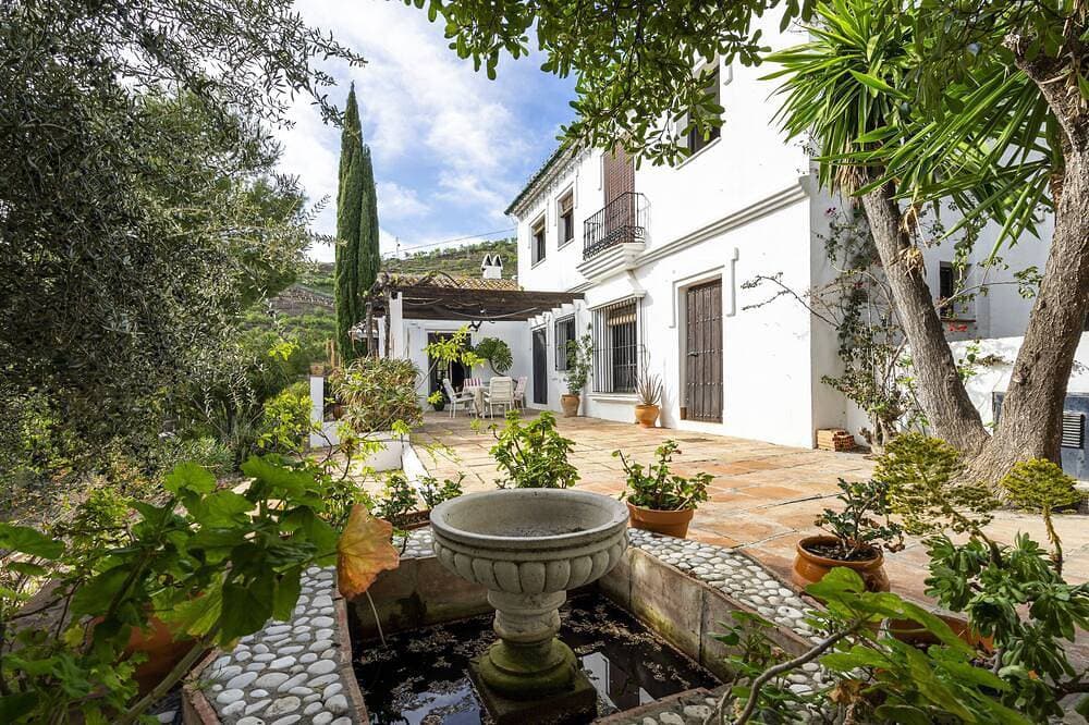 Casa Daimalos & Pool 1