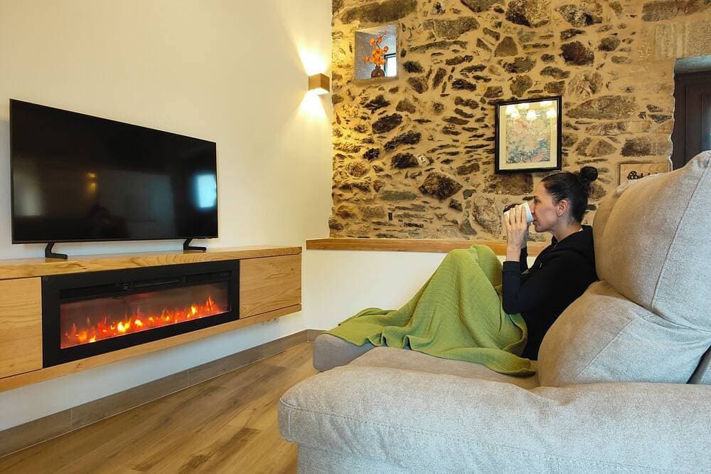 Foto 6 von 16: Near Santiago de Compostela, restored century-old rural house with terrace