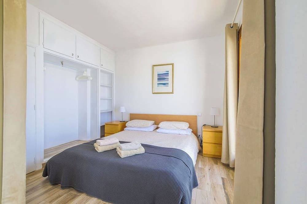 Foto 2 von 18: Pine Walk angrenzend, 3. Stock Wohnung (mit Aufzug) mit WIFI 2 min tolle Aussicht.