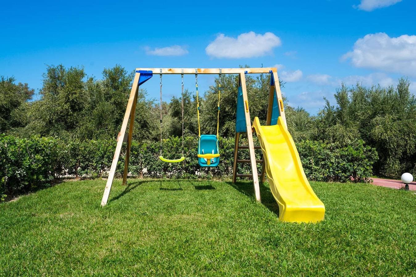 Foto 13 von 103: Ferienhaus für 13 Personen mit Garten