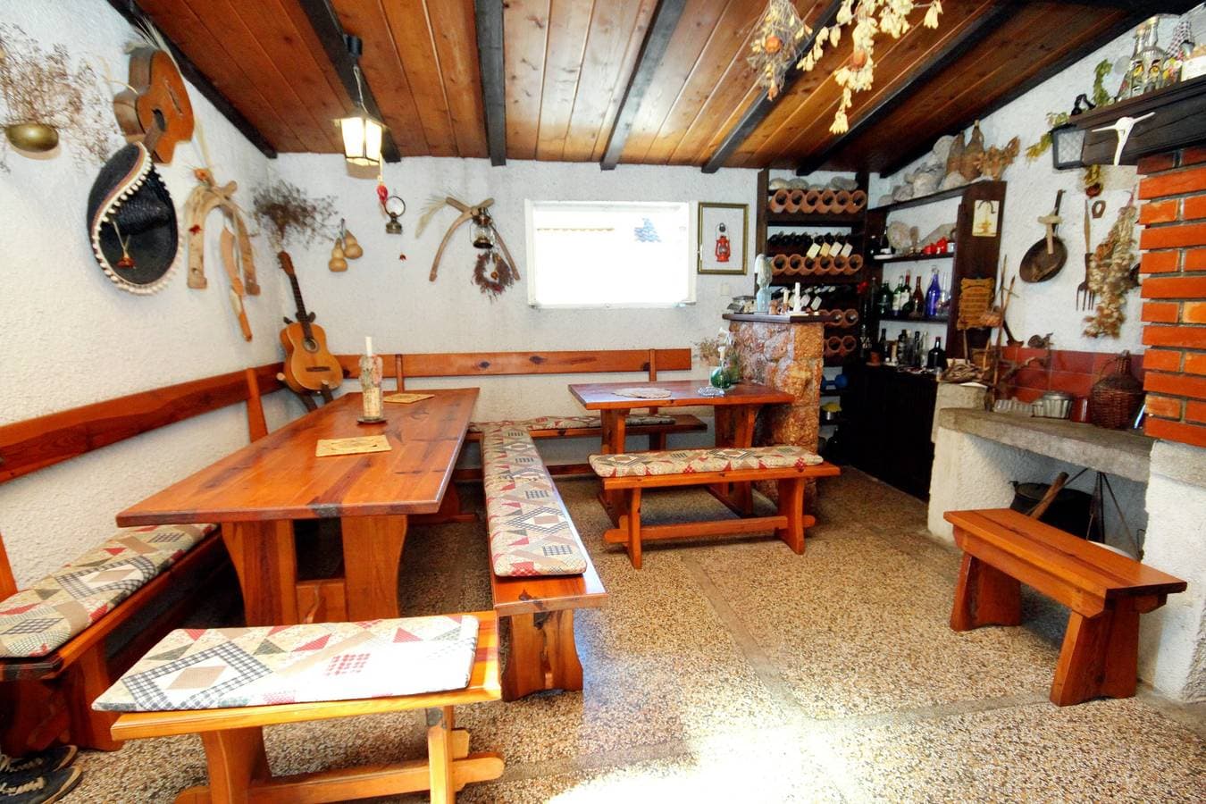Foto 7 von 40: 2-Zimmer-Ferienwohnung mit Balkon und Meerblick Vrboska, Hvar A-540-a