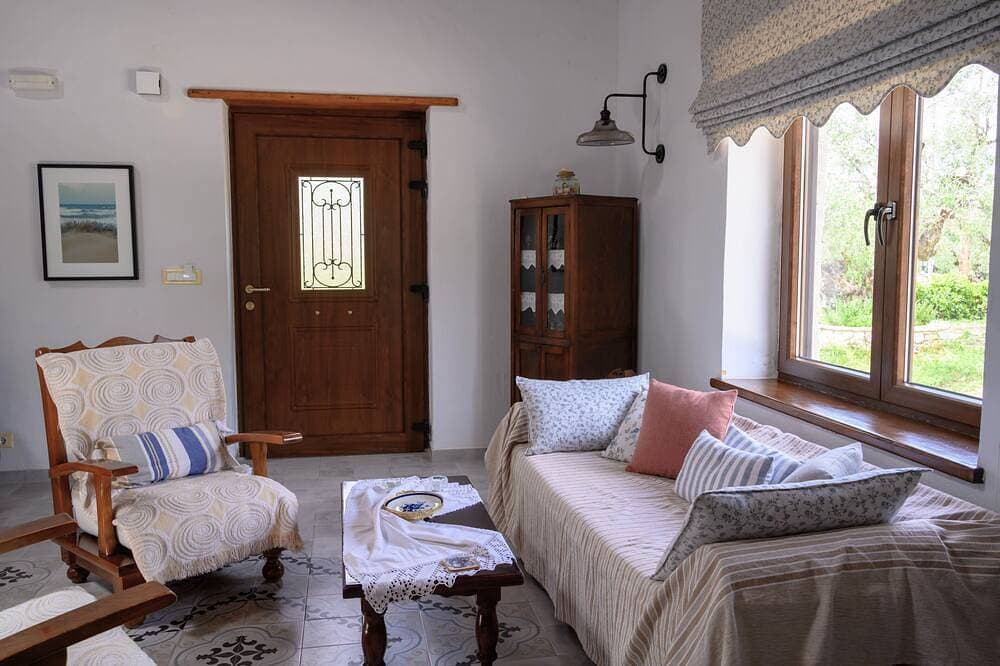 Foto 11 von 16: Lavender Cottage, Lioriza Houses Zakynthos