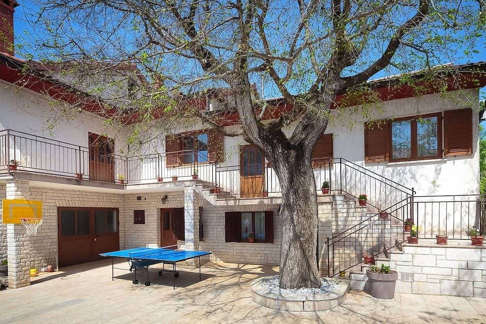 Foto 9 von 17: Herrliche Wohnung für 3 Personen mit  W-Lan, Klimaanlage, TV und Terrasse