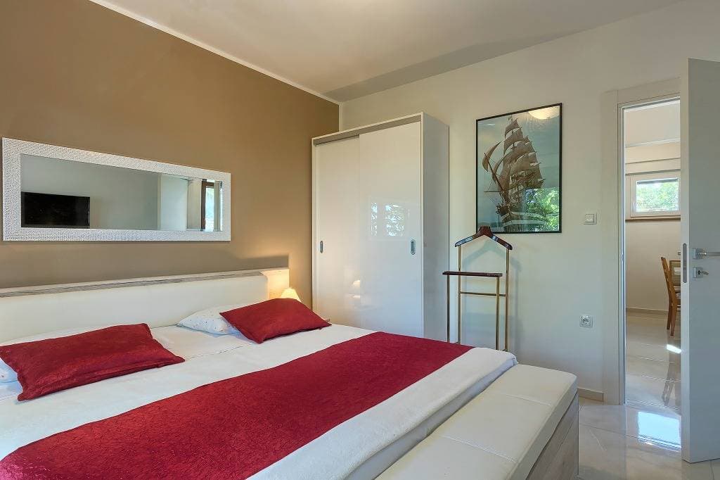 Foto 9 von 43: Ferienwohnung in Štinjan mit Meerblick, Klimaanlage, W-Lan, Waschmaschine (3326-4)
