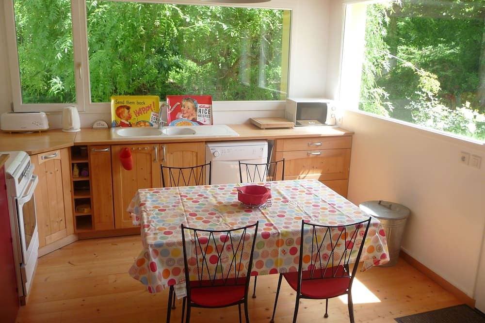 Foto 13 von 30: Charmantes Haus mit Garten auf 100 m vom Meer, 4 Personen. Benetzung.