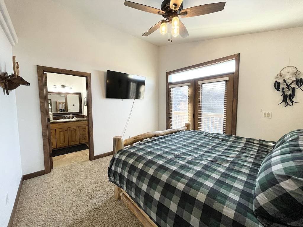 Foto 4 von 48: Modernes gemütliches Zuhause im Powderhorn Mountain Resort mit Annehmlichkeiten