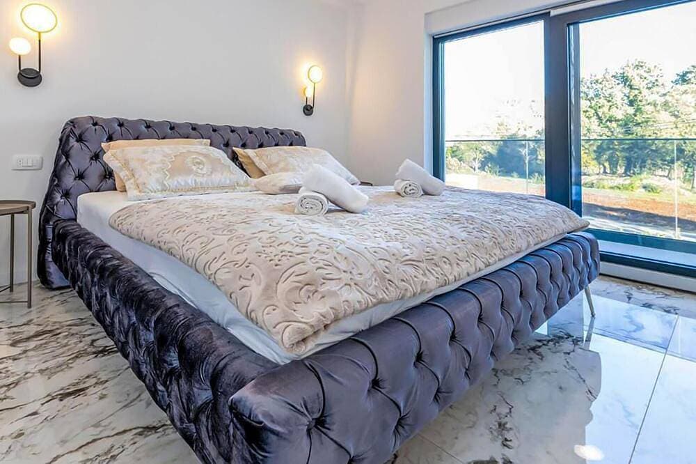 Foto 5 von 30: Amazing home in Donji Prolozac