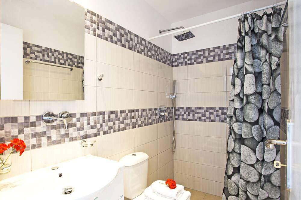 Foto 5 von 17: One bedroom apartment with free car rental (Heated Pool)