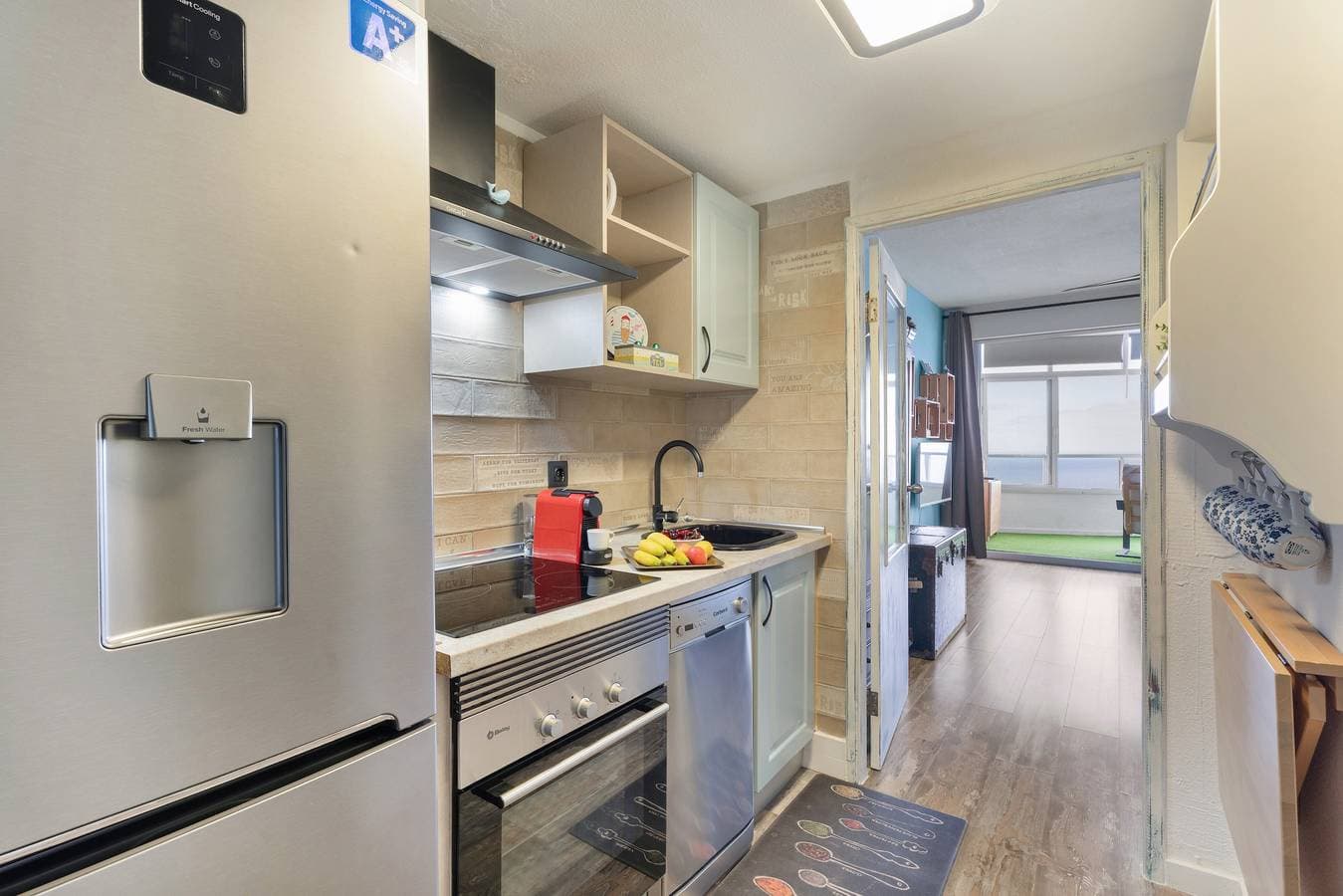 Foto 4 von 27: Ferienstudio „The Blue Lighthouse“ mit Meerblick, Gemeinschaftspool und WLAN