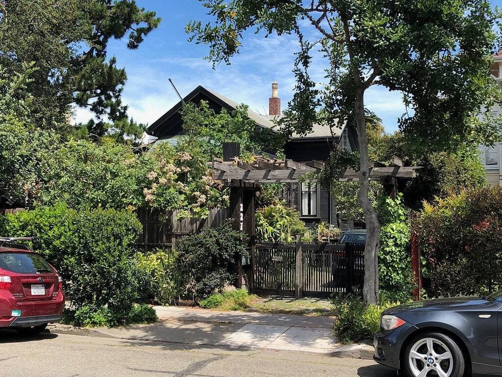 Schöne und Lush Versteckte Wisteria Cottage 1