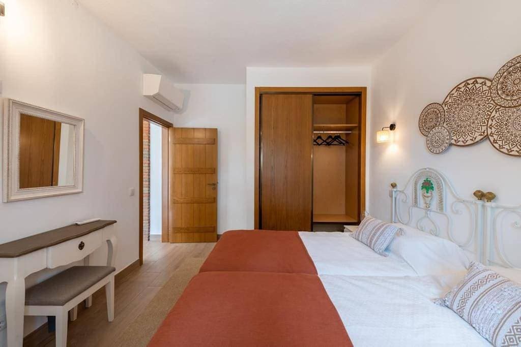Foto 9 von 100: Two-Bedroom House
