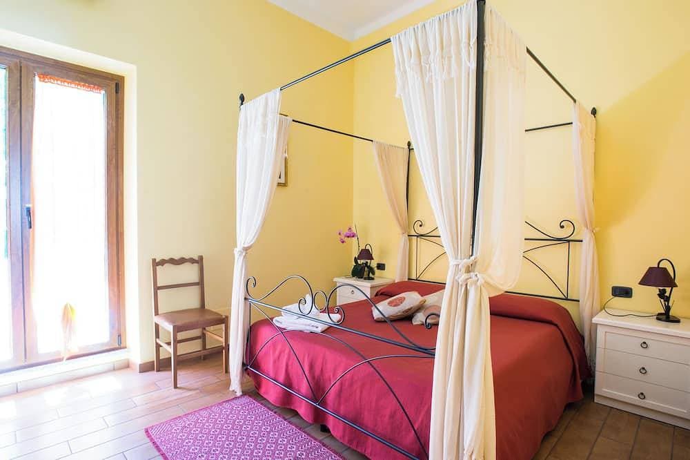 Foto 5 von 30: The Tree Of Lemons, whole house up to 10 beds!
