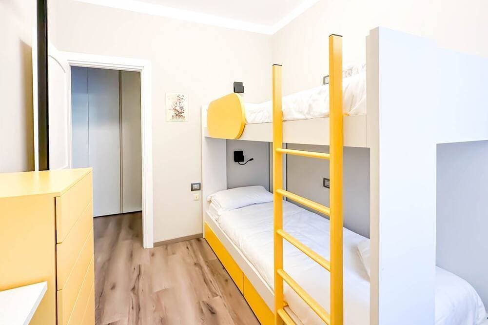 Foto 9 von 30: Willkommen in dieser schönen Wohnung in Grumo (Lierna), direkt vor dem wunderschönen Comer See. Diese fantastische Wohnung bietet Ihnen ein unglaubliches und unvergessliches Erlebnis mit atemberaubendem Seeblick. Dieser gemütliche Ort hat alles, was Sie b