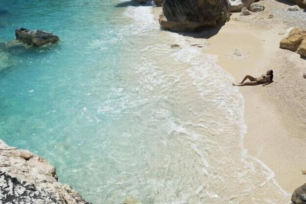 Foto 13 von 18: Sardinien - Cala Gonone (Nu) - Meer und Berge - Apartment für 4 Personen, 80 m vom Meer entfernt, mit herrlicher Sicht auf den Golf