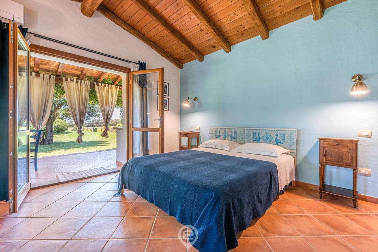 Foto 3 von 76: Ferienhaus für 2 Personen mit Pool