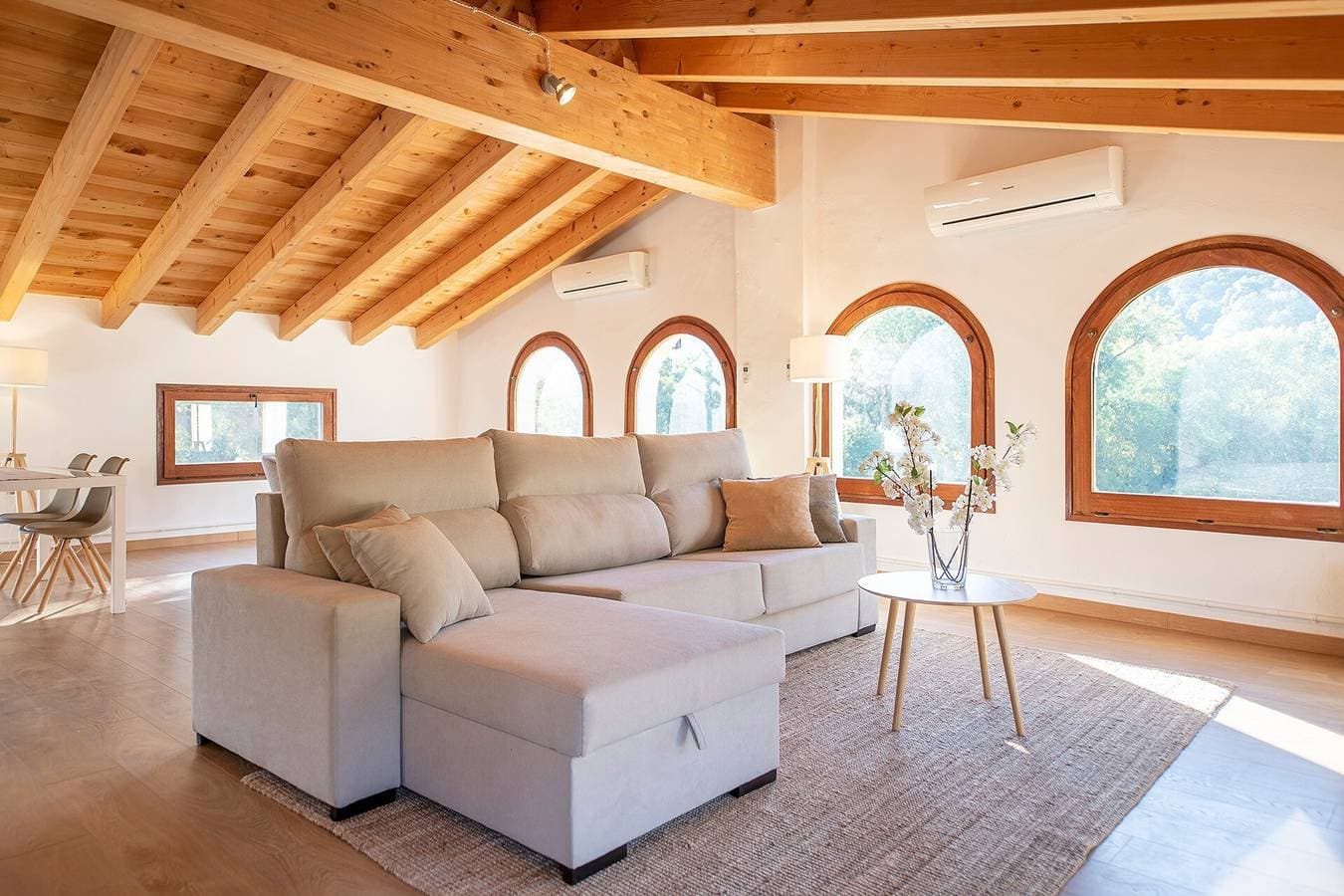 Foto 2 von 29: Ferienhaus 'L'Altell' mit Bergblick, WLAN und Klimaanlage