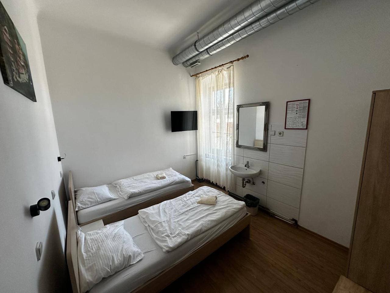Foto 10 von 14: Budget Double or Twin Room