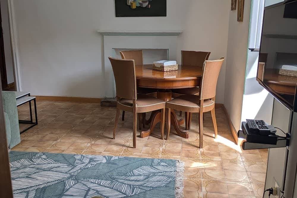 Foto 8 von 9: Apartment in La Brigue Center—Perfect for large families!