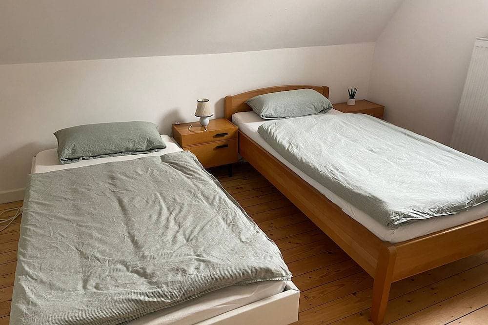 Foto 4 von 17: Gemütliches Ferienhaus unter der Schaumburg mit traumhaftem Blick ins Wesertal