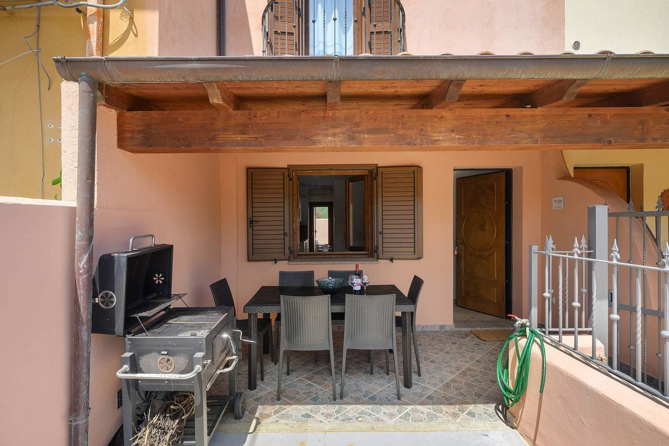 Foto 2 von 31: Ferienhaus 'Villa Aurora Tortolì' mit Balkon, WLAN und Klimaanlage