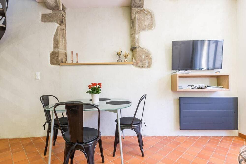 Foto 9 von 17: Charmantes Duplex mit privater Terrasse im Herzen von Avranches