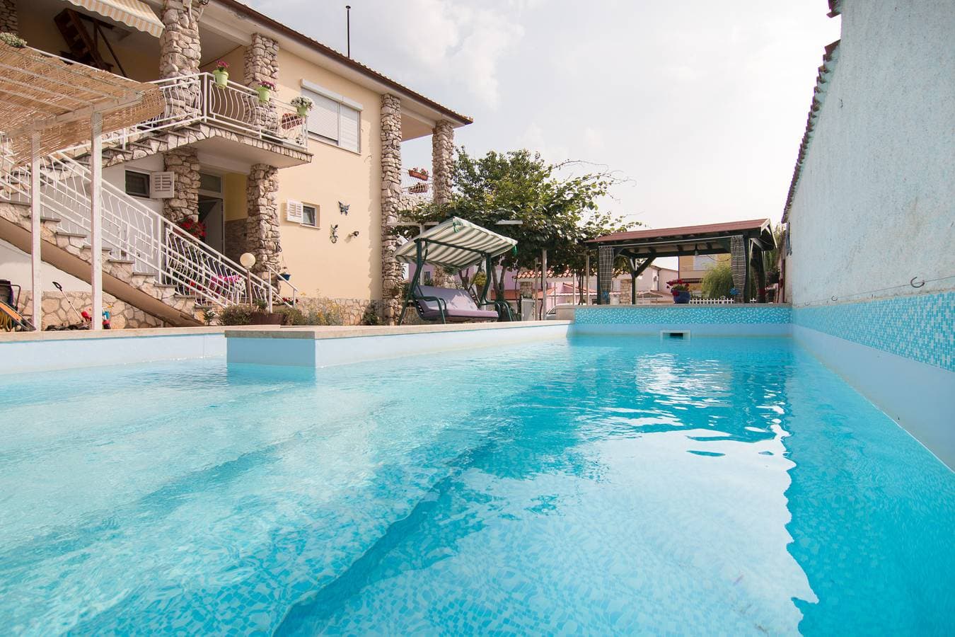 Foto 7 von 36: Ferienwohnung für 2 Personen mit Pool