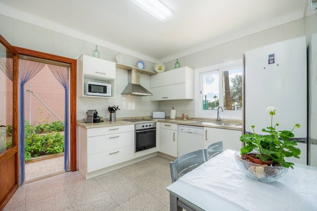 Foto 10 von 33: Ferienhaus "Villa Marys" in Meeresnähe mit privatem Garten und WLAN