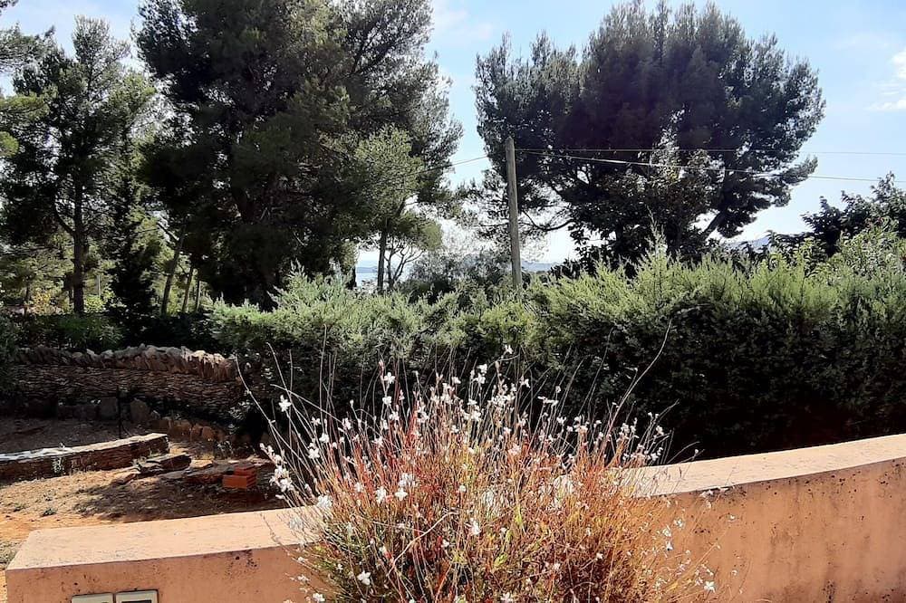 Foto 10 von 28: Private bedroom, swimming pool, pool-house, summer kitchen in beautiful, quiet property