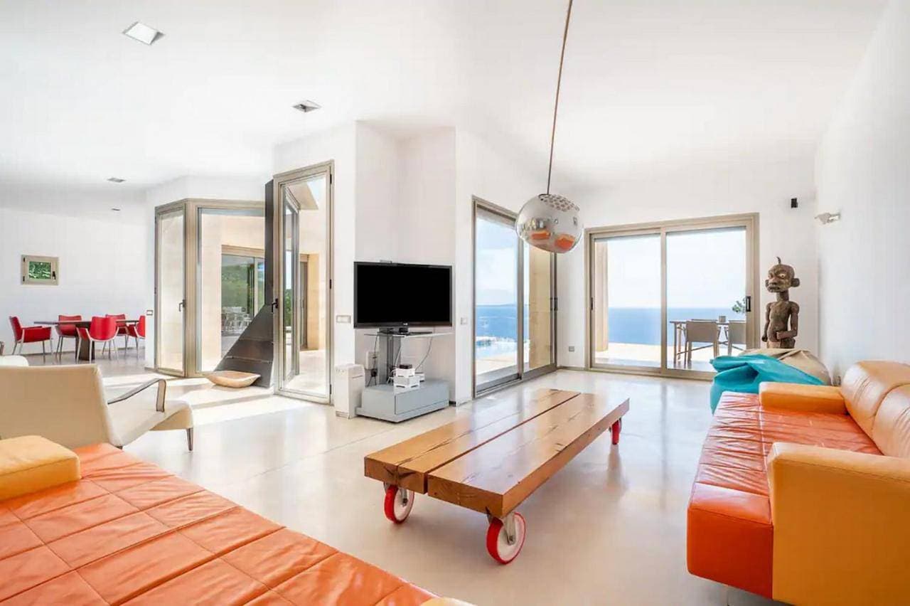 Foto 2 von 9: Villa
