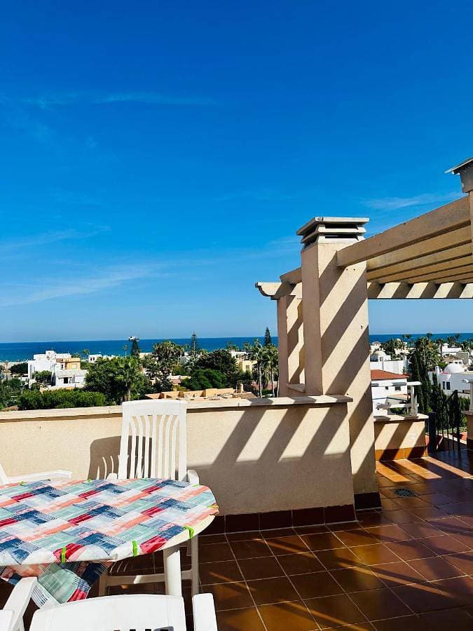 Foto 4 von 24: Apartment with Sea View