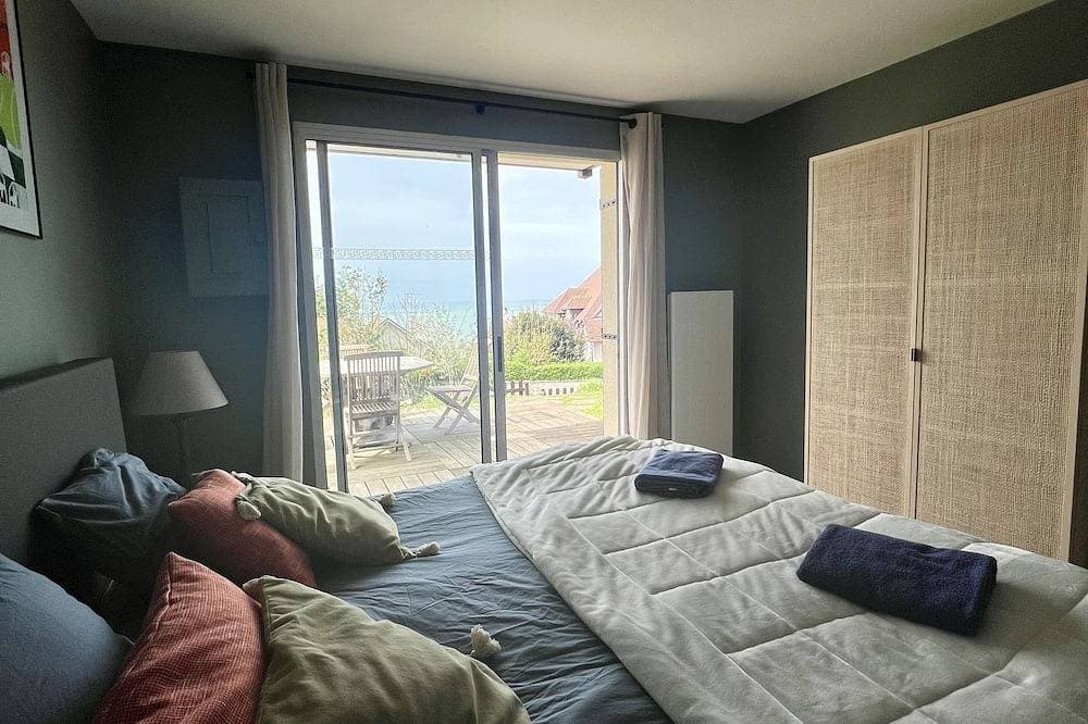 Foto 3 von 22: Large apartment with garden and terrace with sea view - 2 bedrooms
