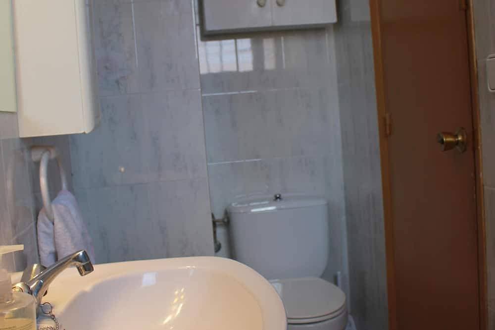 Foto 8 von 19: Sitges: Sol Penthouse WLAN, mit großer Terrasse mit Meerblick. Ab 50 € / Nacht