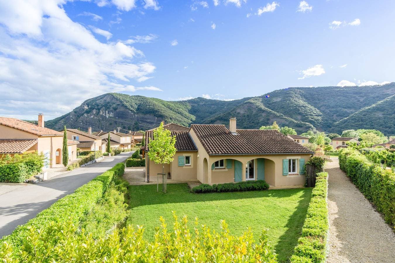 Villa 1