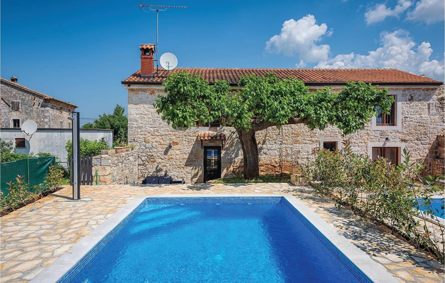 Foto 6 von 28: Gemütliche Ferienwohnung mit Pool und Terrasse in der Nähe des Buffet Jama