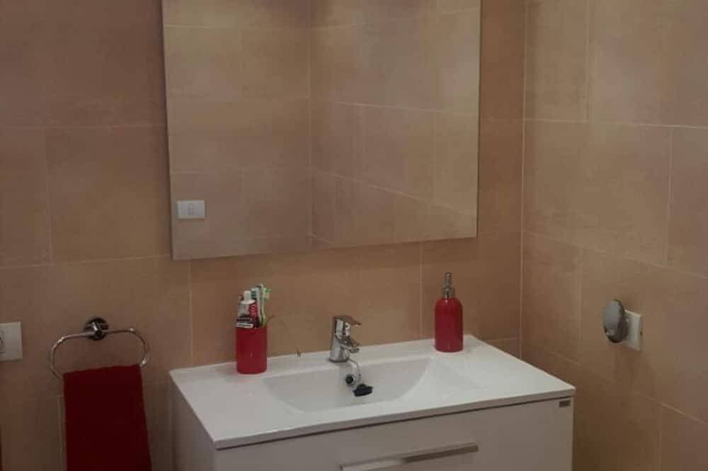 Foto 6 von 27: Schönes Studio-Apartment mit spektakulärem Meerblick und Speisen im Freien