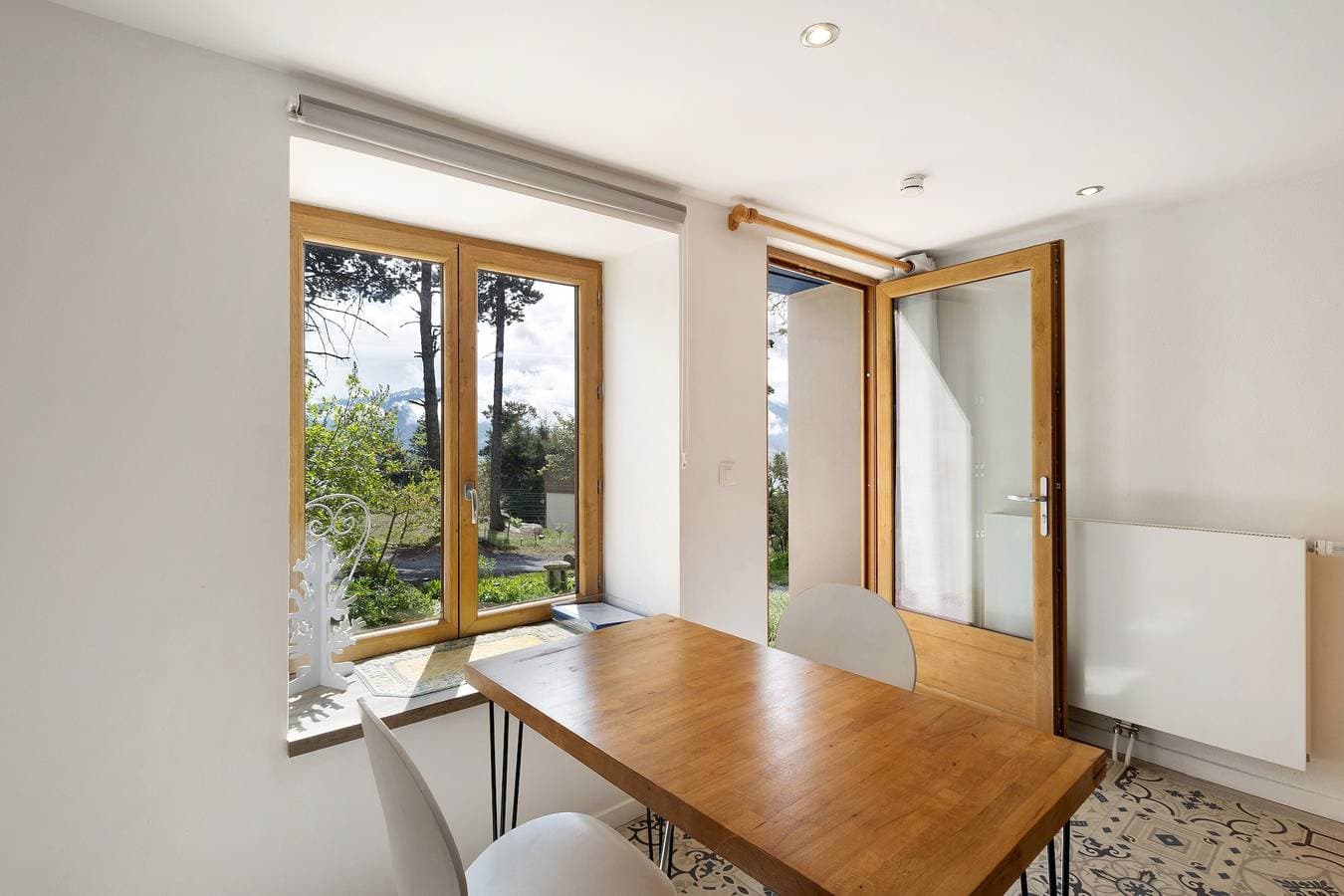 Foto 5 von 27: Studio-Apartment 'Sorbier Des Oiseaux' mit Bergblick, privater Terrasse und WLAN