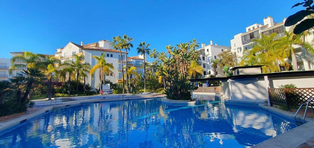 Marbella Beachfront Elviria Jardines de las Golondrinas 1