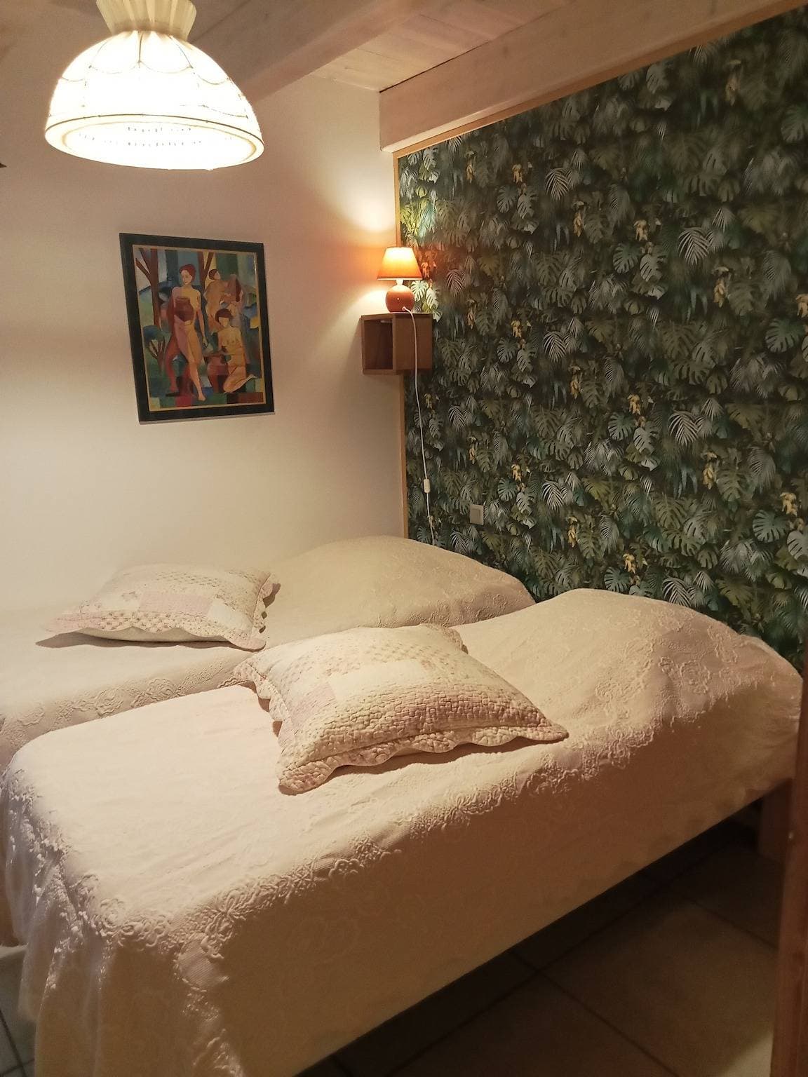 Foto 10 von 33: Le Charron Gästezimmer – Zimmer La Toupie