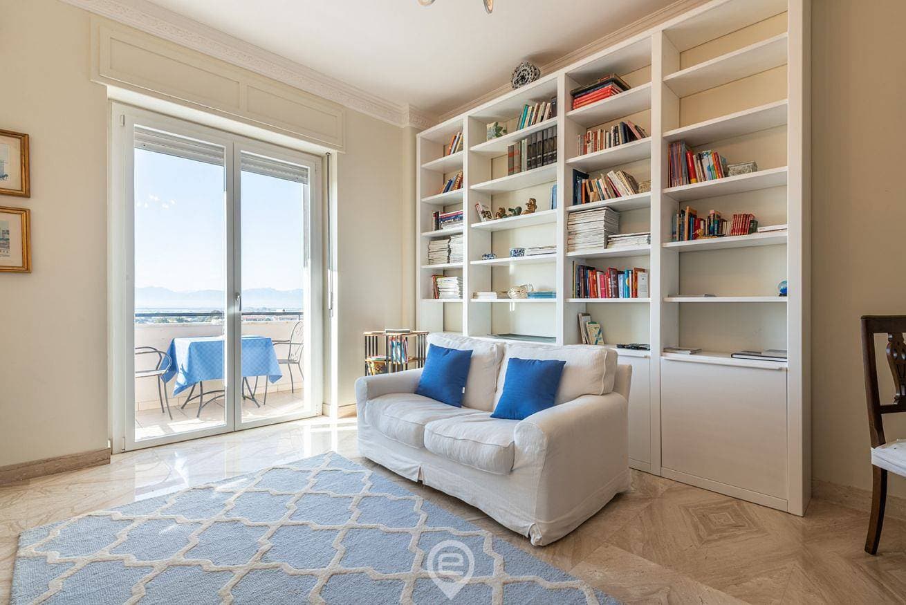 Foto 7 von 37: Ferienwohnung für 4 Personen mit Balkon/Terrasse