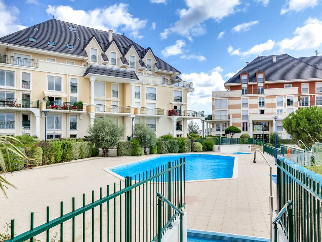 Dives-sur-Mer 2 km von Cabourg: Sehr komfortable Residenz La Presqu'île 1