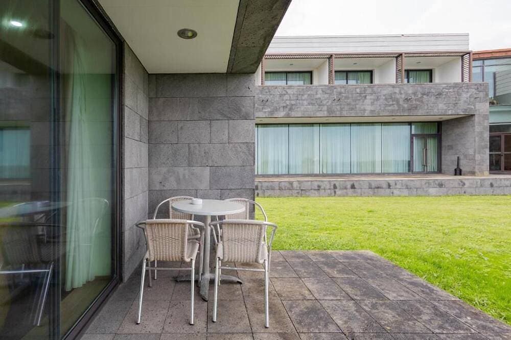 Foto 9 von 30: Peaceful Seaside Villa w/ Balcony and Pool - Near Local Attractions in Graciosa