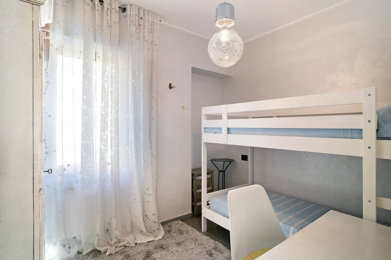 Foto 6 von 22: Ferienwohnung 'La Dimora Della Poesia' mit privater Terrasse, 2 Min. vom Meer entfernt