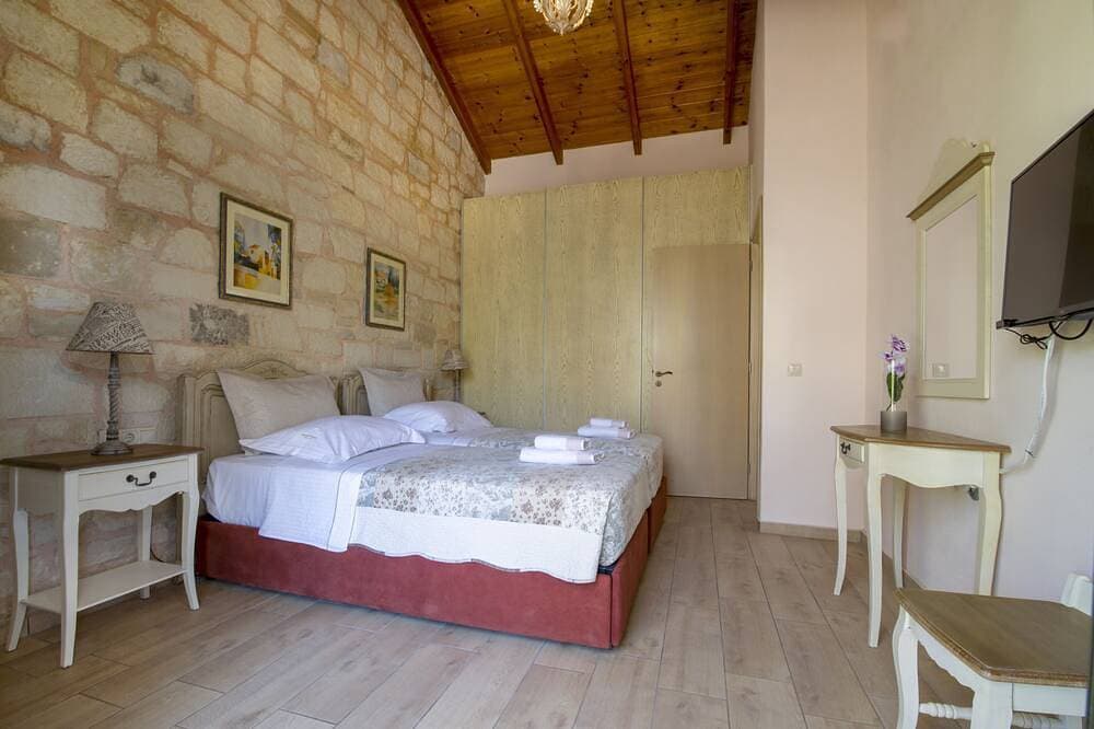 Foto 2 von 30: Villa Christy 150 Meter vom Strand entfernt mit privatem Pool und Kamin