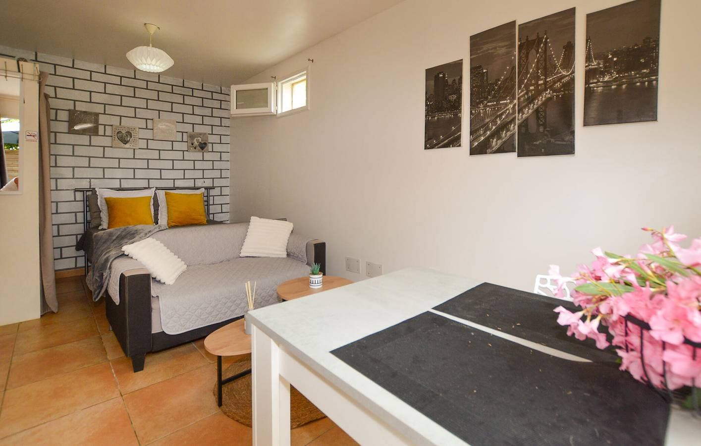 Foto 11 von 13: Gemütliches Apartment mit Terrasse und Parkplatz in der Nähe des Aléria-Zentrums